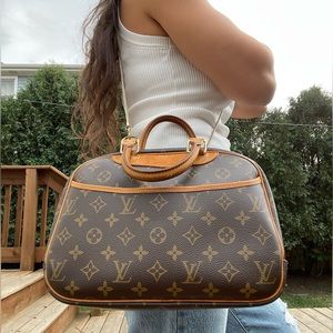 LOUIS VUITTON Deauville Boston Hand Bag Monogram Canvas